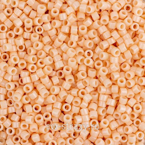 Delica Beads 11/0 DB2351 Opaque French Vanilla