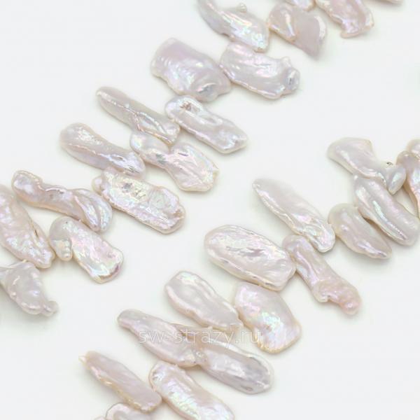 Жемчуг натуральный барочный плоский, смещенное отверстие белый