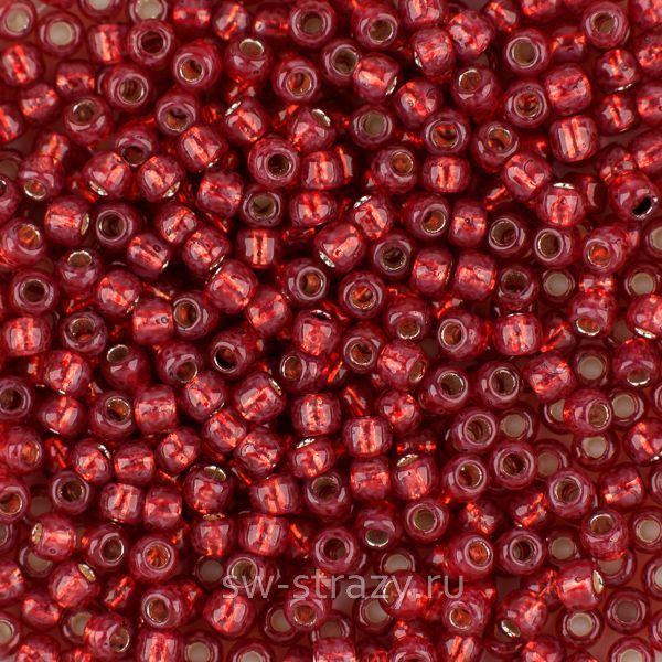 Бисер круглый 11/0 #2113 Внутреннее серебрение, молочный гранат