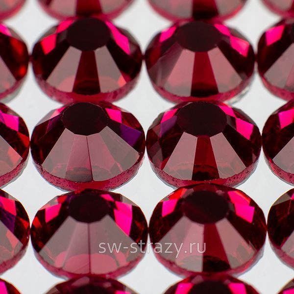 YHB 28 ss30 Ruby F 174