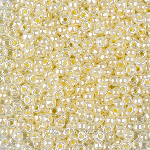 Seedbead Miyuki 11/0 527 Butter Cream Ceylon