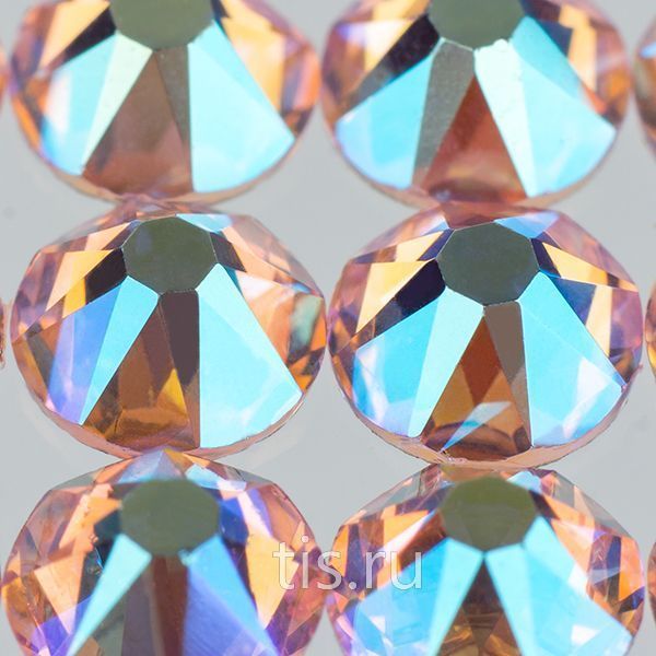 C88 ss30 Light Rose AB F